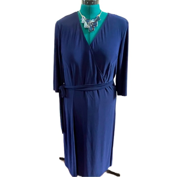 Kiyonna Chic Navy Wrap Dress Size 2X - Versatile and Comfortable - Picture 1 of 3